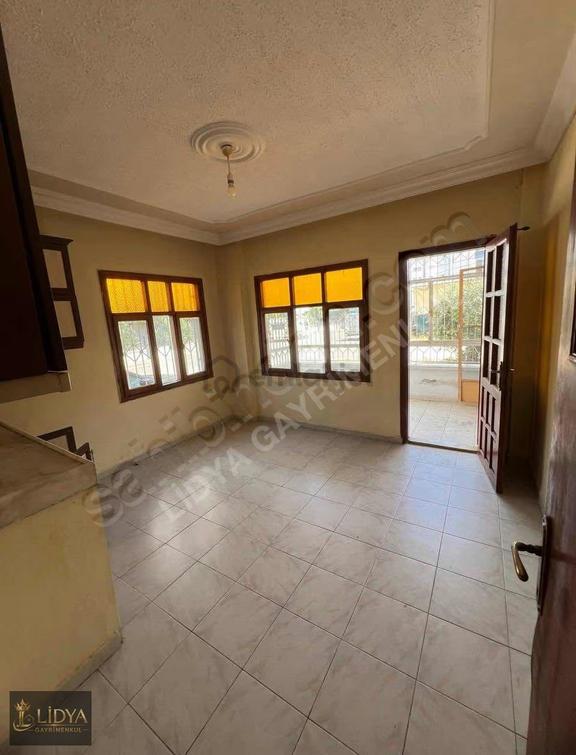 Mersin Erdemli Aşağı Alatada Satılık 3+1 Bağımsız Mutfak Daire 2