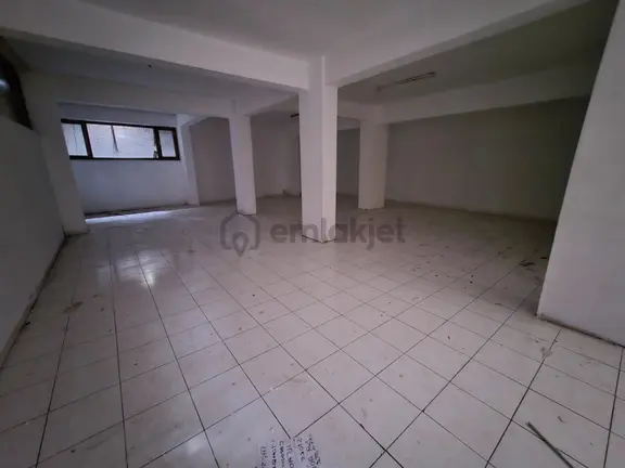 Keçiören Kuşcağızda 500m2 Cadde Üzerinde Kiralık Dükkkan 2