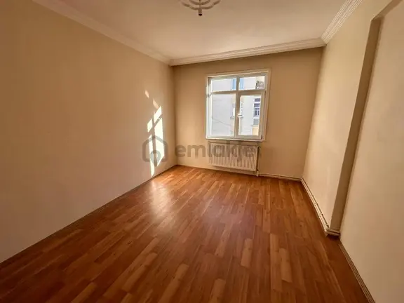 Kirişçi Mah. Çarşı İçi 3+1 İçi Yapılı Satılık Daire 2