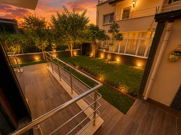 Yüksel'den Güre'de Şahane Konumda Yerden Isıtmalı Lux 5+1 Villa 2