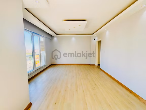 Çerkezköy Tepe Bölgesi Okullar Bölgesinde K.otoparklı 2+1 Daire 1