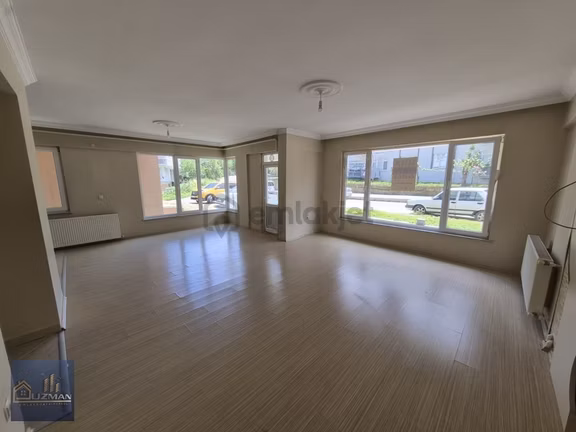 Uzman Emlak'tan Site İçinde Masrafsız Satılık 3+1 Daire 2