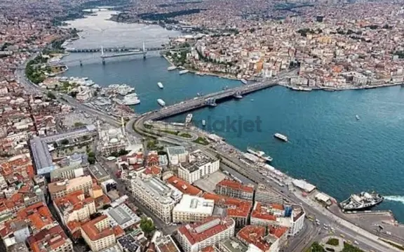 Yılın Fırsatı Sirkeci Marka İşletmeler Yanında 2