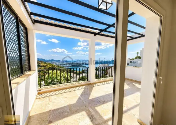 Bodrum Yalıkavak'ta Deniz Manzaralı Bahçeli Satılık Villa Bakım 2