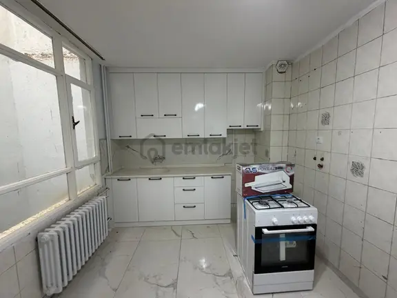 Acele Et Son Bir Adet 4+1 160 M2 Daire 2