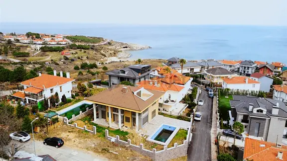 Şile'de 570 M2 Arsa İçerisinde Deniz Manzaralı 5+2 Satılık Villa 2