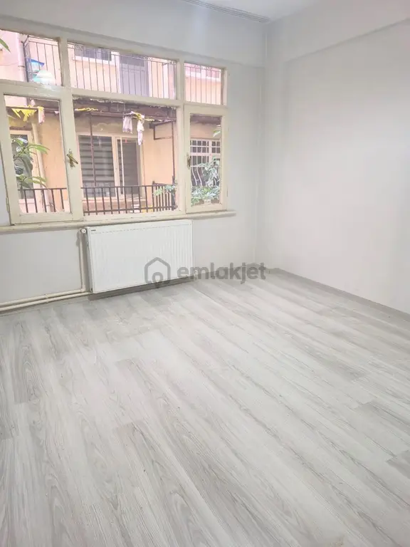Fulya'da 1+1 Merkezi Konumda Kiralık Daire 1