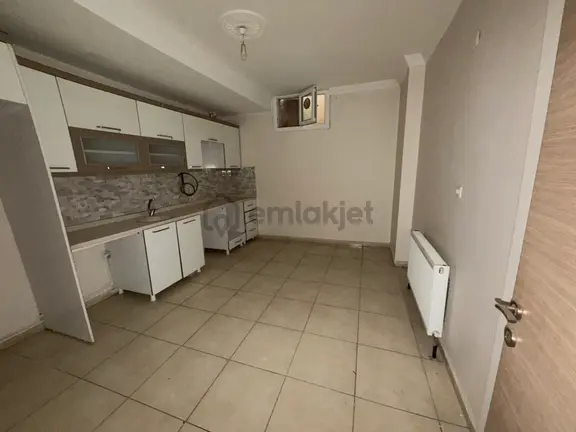 Şehir Merkezinde Devlet Hastanesi Civarı 2+1 Kod 1 De Kiralık Daire 1