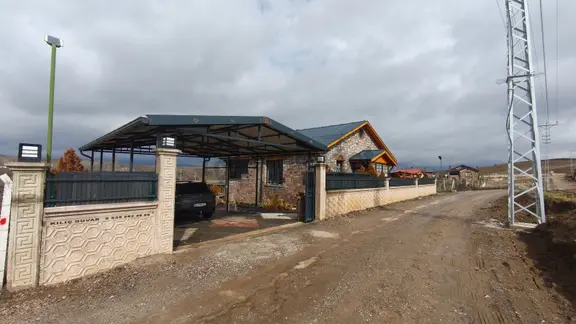 Acil !!! Doğal Taş Mimarıyla Benzersiz Satılık Villa 2
