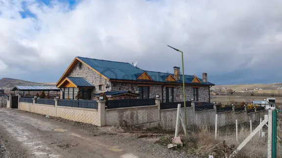 Acil !!! Doğal Taş Mimarıyla Benzersiz Satılık Villa 2