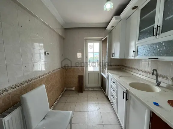 Yurtoğlunda Park Manzaralı 5. Kat Bakımlı Doğalgazlı Daire 2