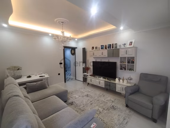 Bağlarbaşı Mahallesi'nde 2+1 Arakat Asansörlü Genç Binada 1