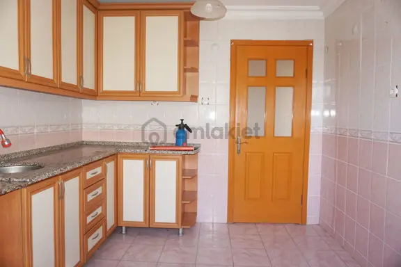 Güzeltepede Kiralık 3+1 Balkonlu Çiğli Serkan Emlak Dan 2