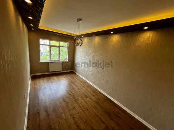 Vatan'dan Pınarbaşı Cadde Yakını 2. Kat Megalüks Yapılı Bağımsız 1