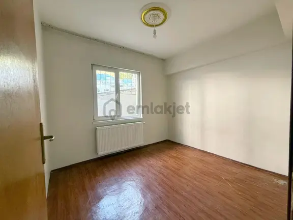 Kuşcagızda Kat Konumlu 3+1 Kot Açık Cepheli 1