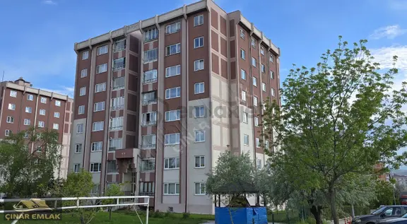 Çınar Emlak'tan Üniversite Tokide Satılık Ara Kat 3+1 Daire 1