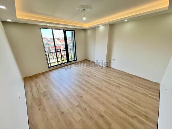 Seba'dan Tevfikbey Mh 2+1 90m2 Otoparklı Yerden Isıtmalı Arakatt 1