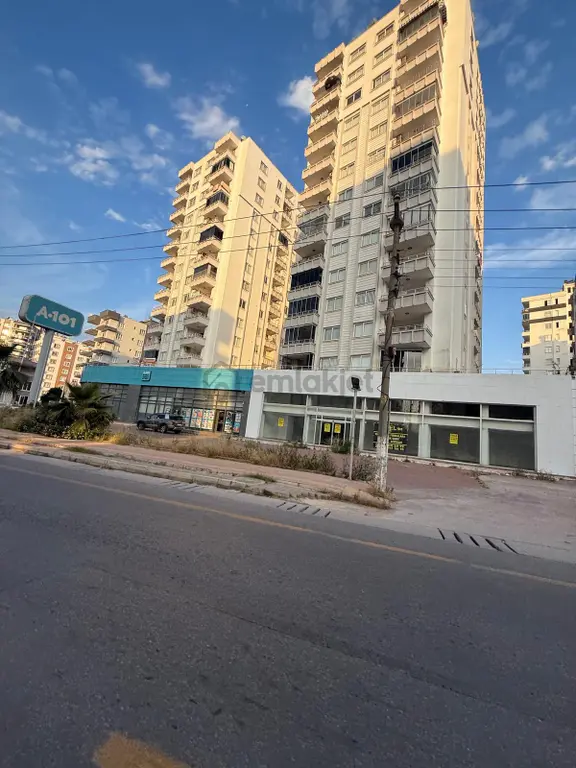 Acil Satılık Bu Konumda Muhteşem Lokasyonda 3+1 1