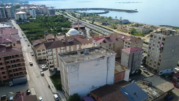 Trabzon Arsin'de Yatırım Amaçlı Satılık Bina 1