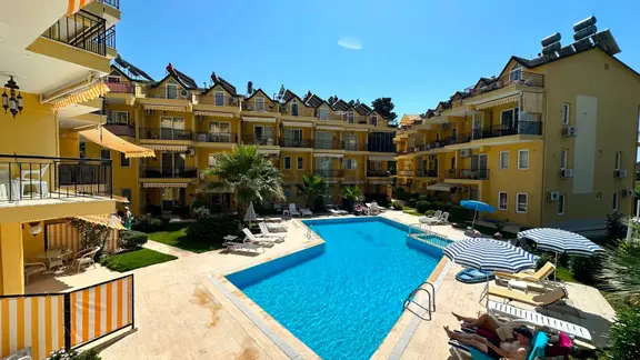 Kemer Arslanbucak’ta Dağ Manzaralı, Eşyalı Ara Kat 2+1 Satılık Daire 1