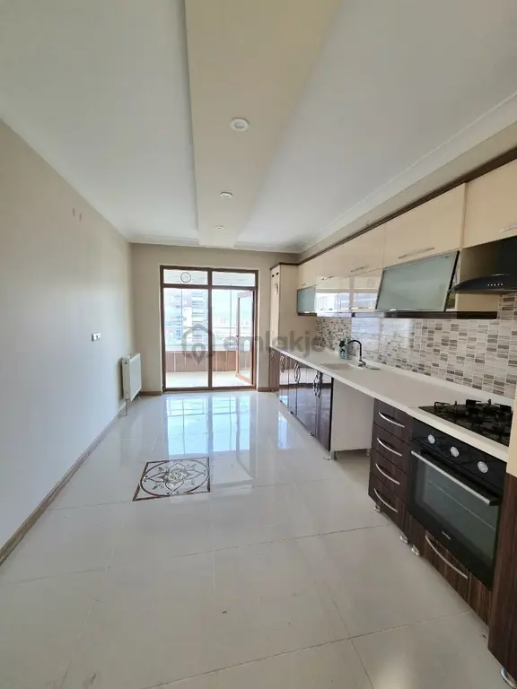 Karapürçek'te Hisarkent Sitesinde Geniş Ve Kullanışlı 3+1 Daire 1