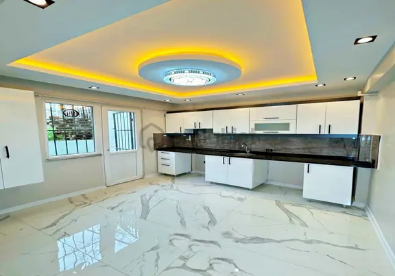 Metrobüse Yürüme Mesafesinde Müstakil Bahçeli Full Dekorlu 3+1 120m2 Satıkık Daire 1