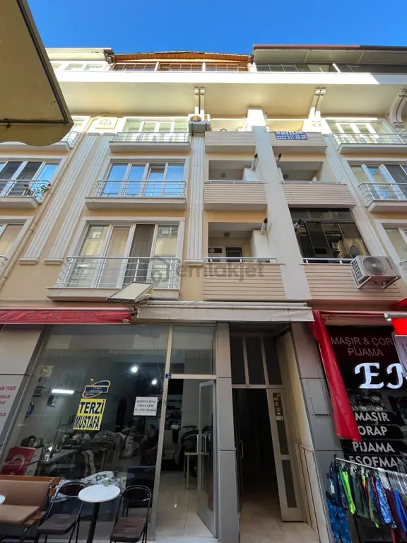 Tarcanlardan İzmit Çarşıda Lüks 3+1 Satılık Daire 1