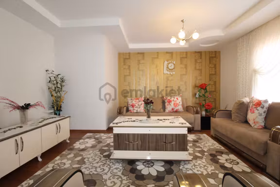 Aslan'dan Yenişehir Degüzel Lokasyonda Geniş Peyzajlı Fırsat 4+1 2