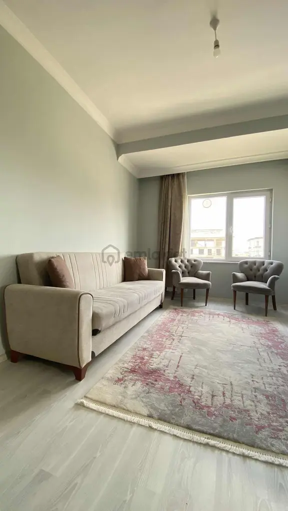 M.e.b Akademisi Ve Üniversite'ye Yakın Eşyalı Kiralık 1+1 Daire 1