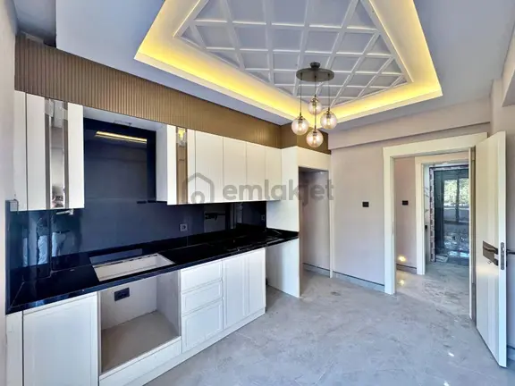 Karacaahmet Park Cepheli Az Katlı Sıfır Emsallerinden Geniş 2+1 1