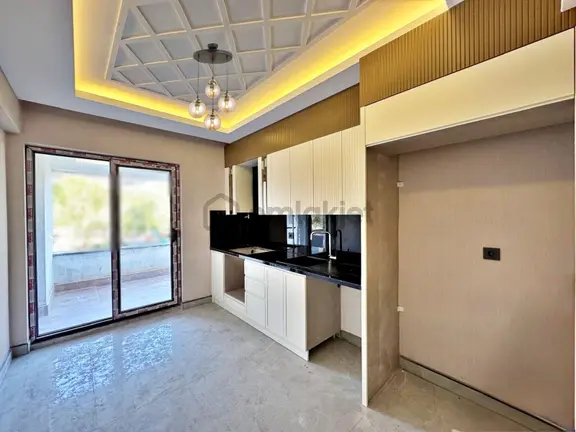 Karacaahmet Park Cepheli Az Katlı Sıfır Emsallerinden Geniş 2+1 2