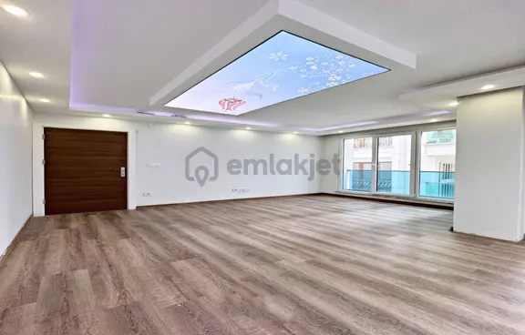 Butik Site İçi Ebeveyn Banyolu Kapalı Otoparklı Metrobüse 5 Dk 2