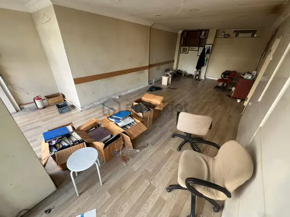 Pegaas'tan Üniversite Mah. Asma Katlı Düz Giriş Kiralık Dükkan** 2