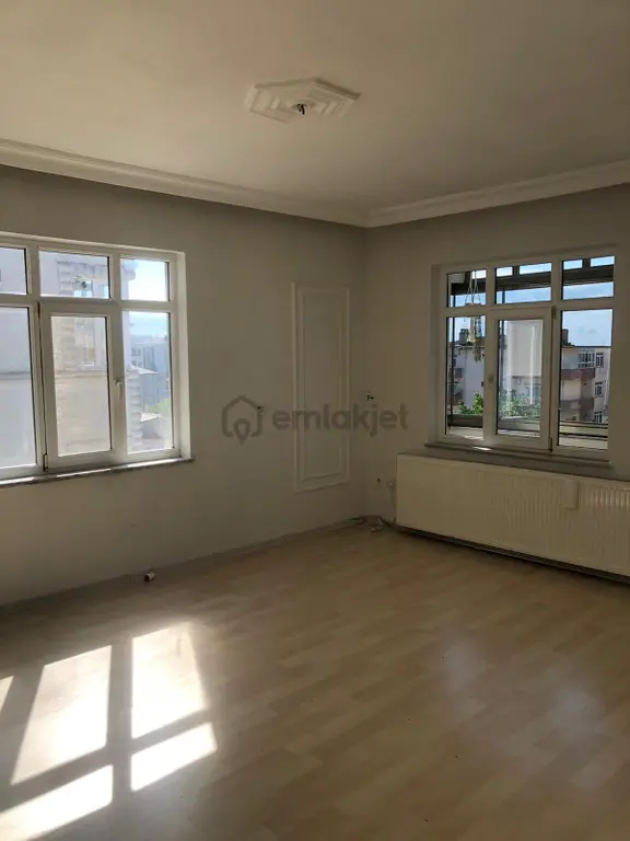 Birlik Emlak'tan Çerkezköy Veliköy Merkezde Kiralık Daire 2