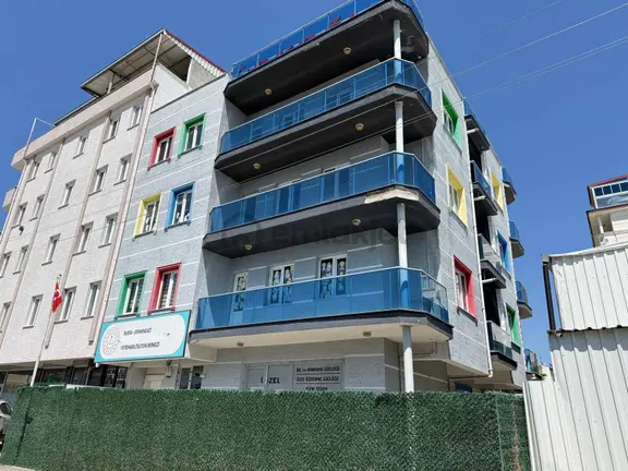 Akram'dan Takasa Açk Kurumsal Kiracılı Yüksek Kira Getirili Bina 1