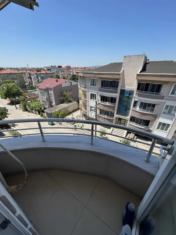 İhsaniye Mah 3+1 Köşe Başı 130m2 Balkonlu Site İçi Satılık Daire 2