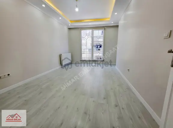 Mimar Emlak'tan Satılık 2+1 80m² Yeni Boş 1. Kat Daire 1