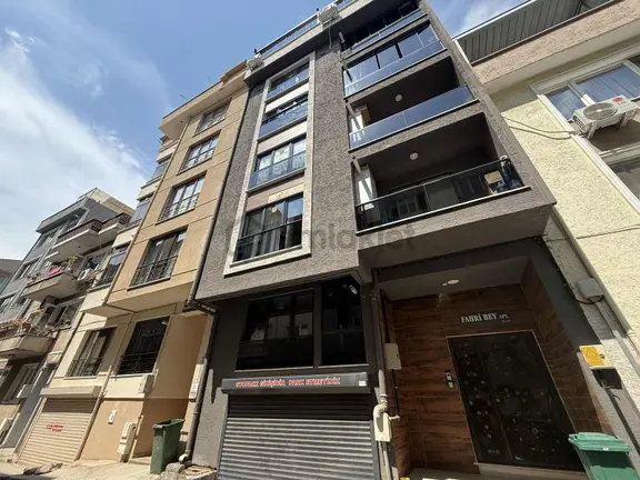 Bm Real Estate Hacıilyas'da Satılık Sıfır Ayarında 1+1 Daire 1