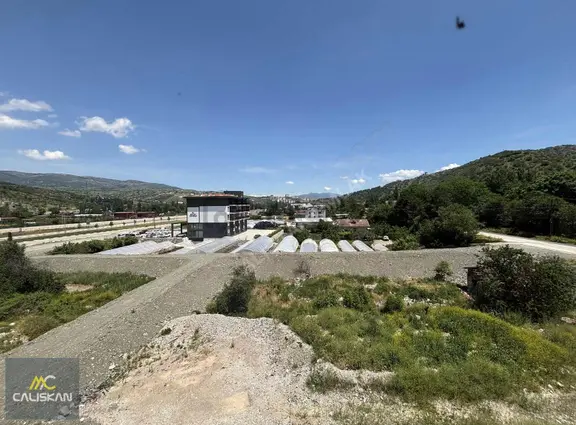 Devlet Hastanesi,emniyet Müdürlüğü Yakını Satılık 2+0 2