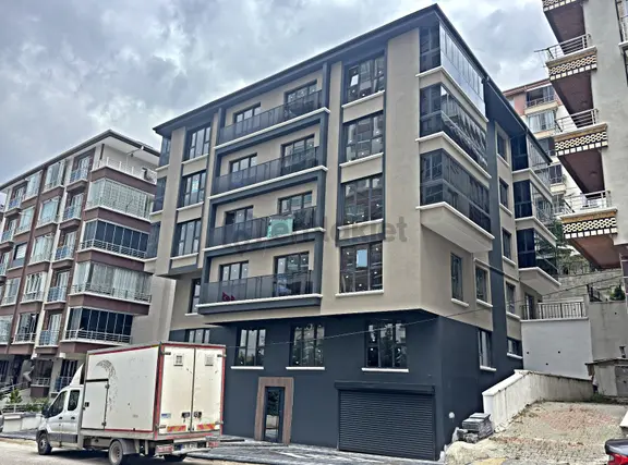 2+1 1.kat Sıfır Yerden Isıtmalı Kapalı Otoparklı Premium Daire 1