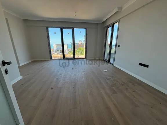 Deha Emlak`tan Kiralık 3+1 Daire Konaklar Mahallesi 1
