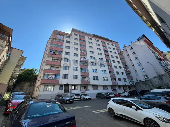 Trabzon Ortahisar Yenicuma Mahallesinde Satılık Daire 2