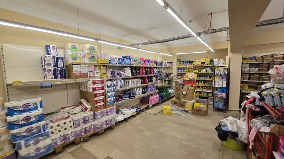 Çeşme'de Biri Kurumsal, İki Kiracılı Tek Tapu İki Dükkan 2
