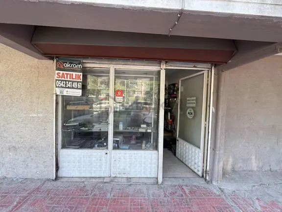 Akram'dan Geçit'de Cadde Üzeri Dükkan 1