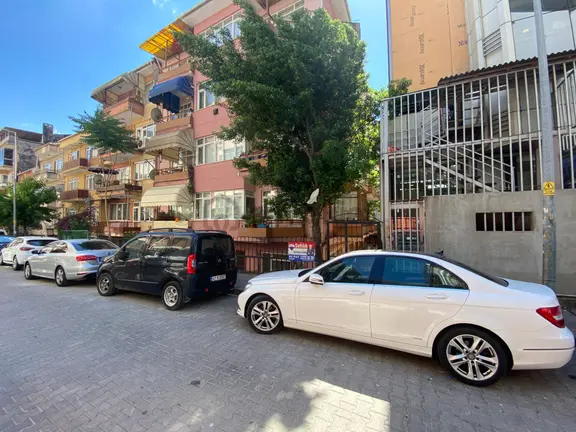 İzmit Çarşı Merkezinde Yatırıma Uygun 3+1 Satılık Daire 2