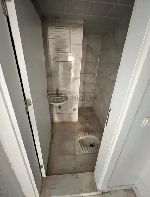 Banazköyü Yolu 2+1 Giriş Kat Kullanıma Hazır Daire 2