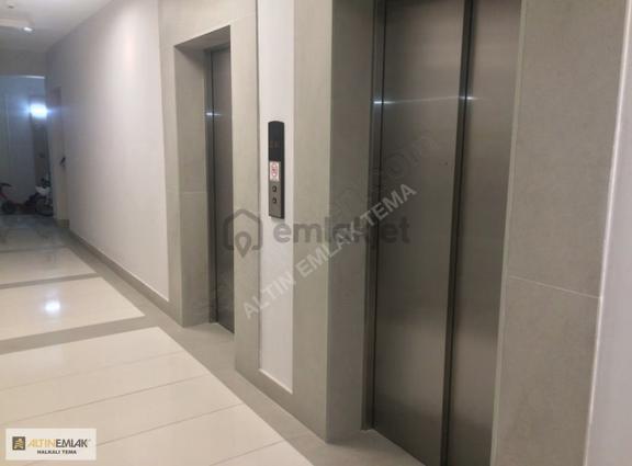 Tema İstanbul'da Havuz Manzaralı 2+1 Satılık Daire 2