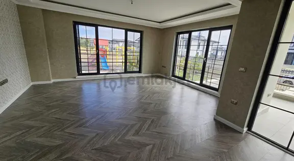 Güzelyalı Mahallesinde Lüks Satılık 5+2 Villa Fırsatı 1