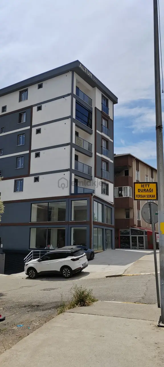 Pendik Güllü Bağlarda Merkezi Konumda Sıfır Daire 2
