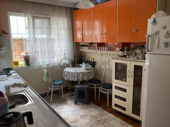 Arakat Kat Mülkiyetli Çift Balkonlu Daire 2